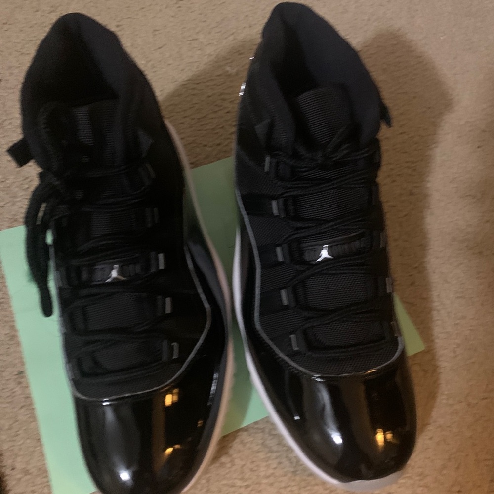 Air Jordan 11 Jubilee - Picture 4 of 6